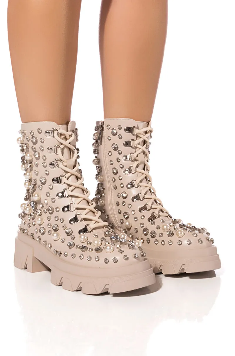 AZALEA WANG ALASKA FLATFORM PEARL BOOTIE IN BONE