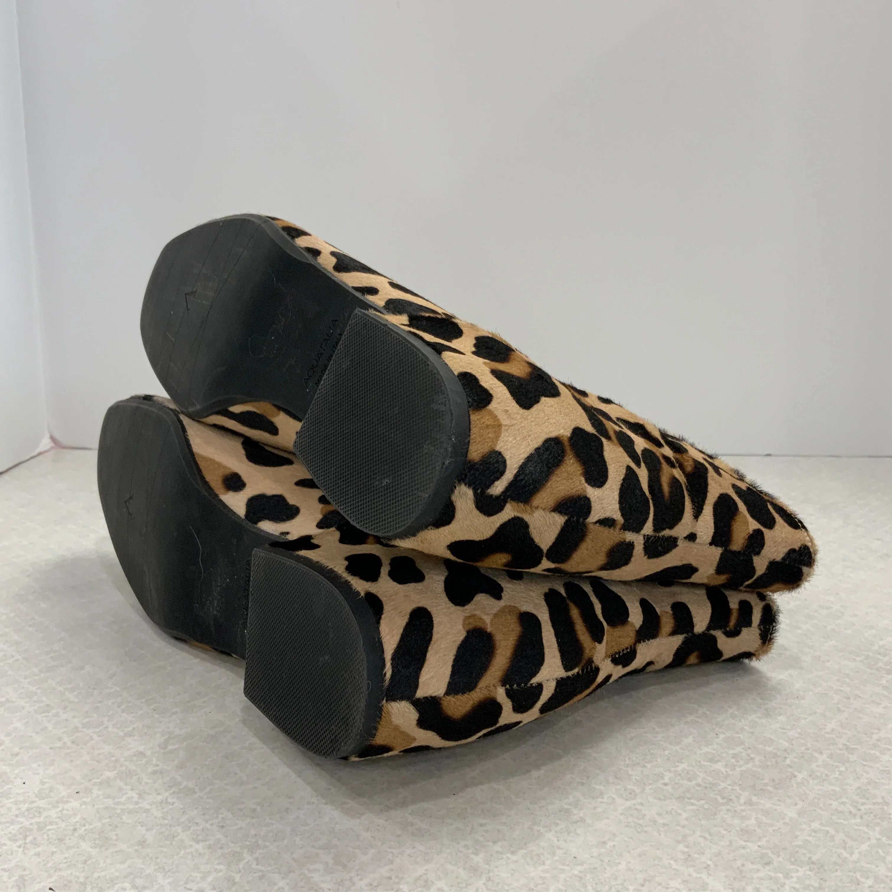 Boots Ankle Flats By Aquatalia In Animal Print, Size: 8.5