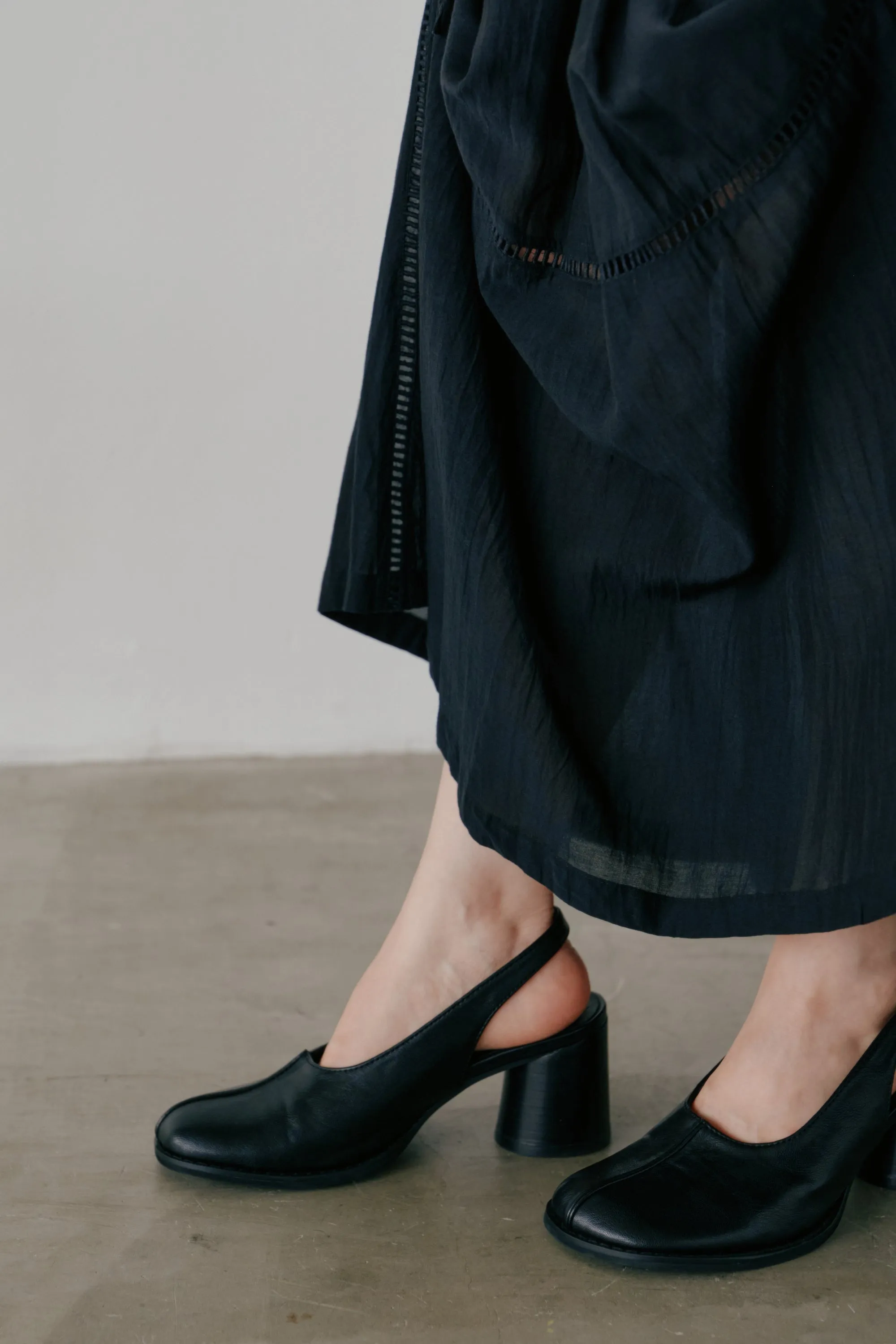 center seam pumps