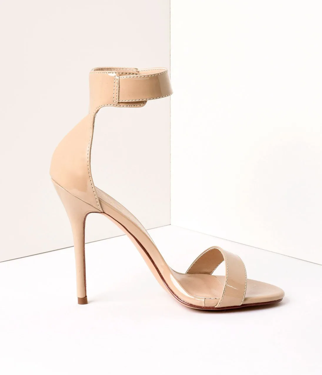 Cream Ankle Strap Amuse Sandal Pumps