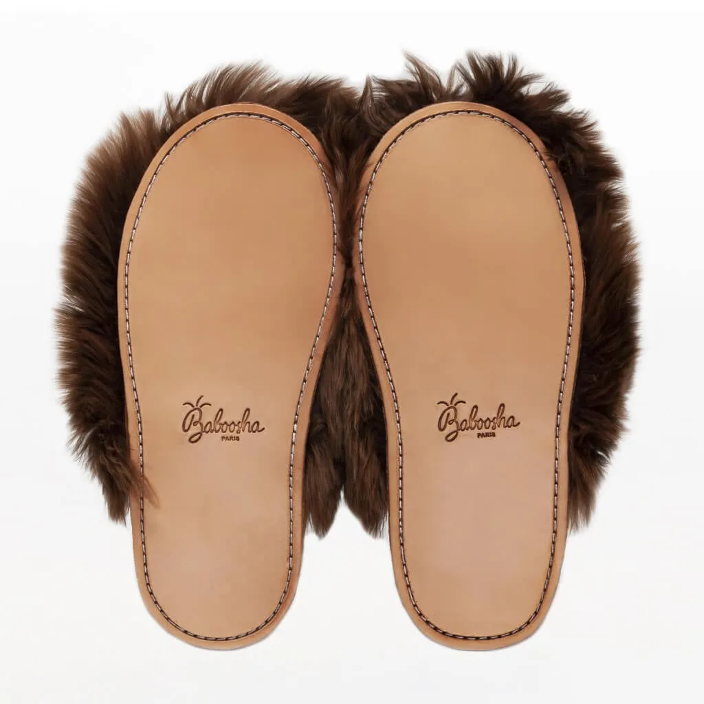 ETHICALLY AND CRUELTY FREE ALPACA FUR SLIPPERS IN CHOCOLATE