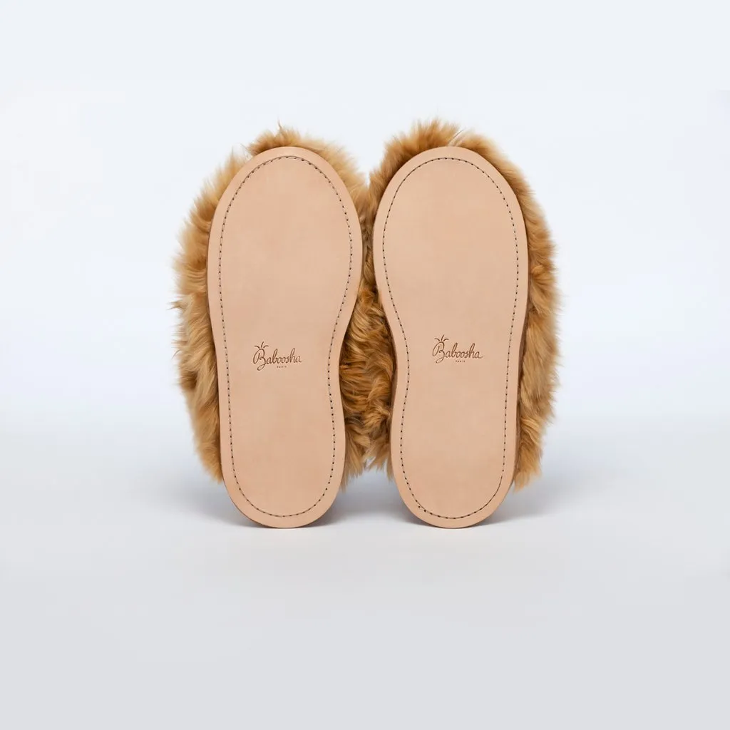 ETHICALLY AND CRUELTY FREE ALPACA SLIPPERS IN BROWN/BEIGE