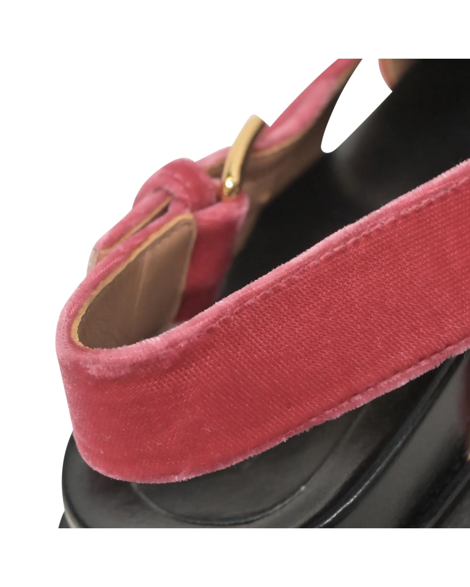 Luxurious Red Velvet Fussbett Sandals for All-Day Comfort