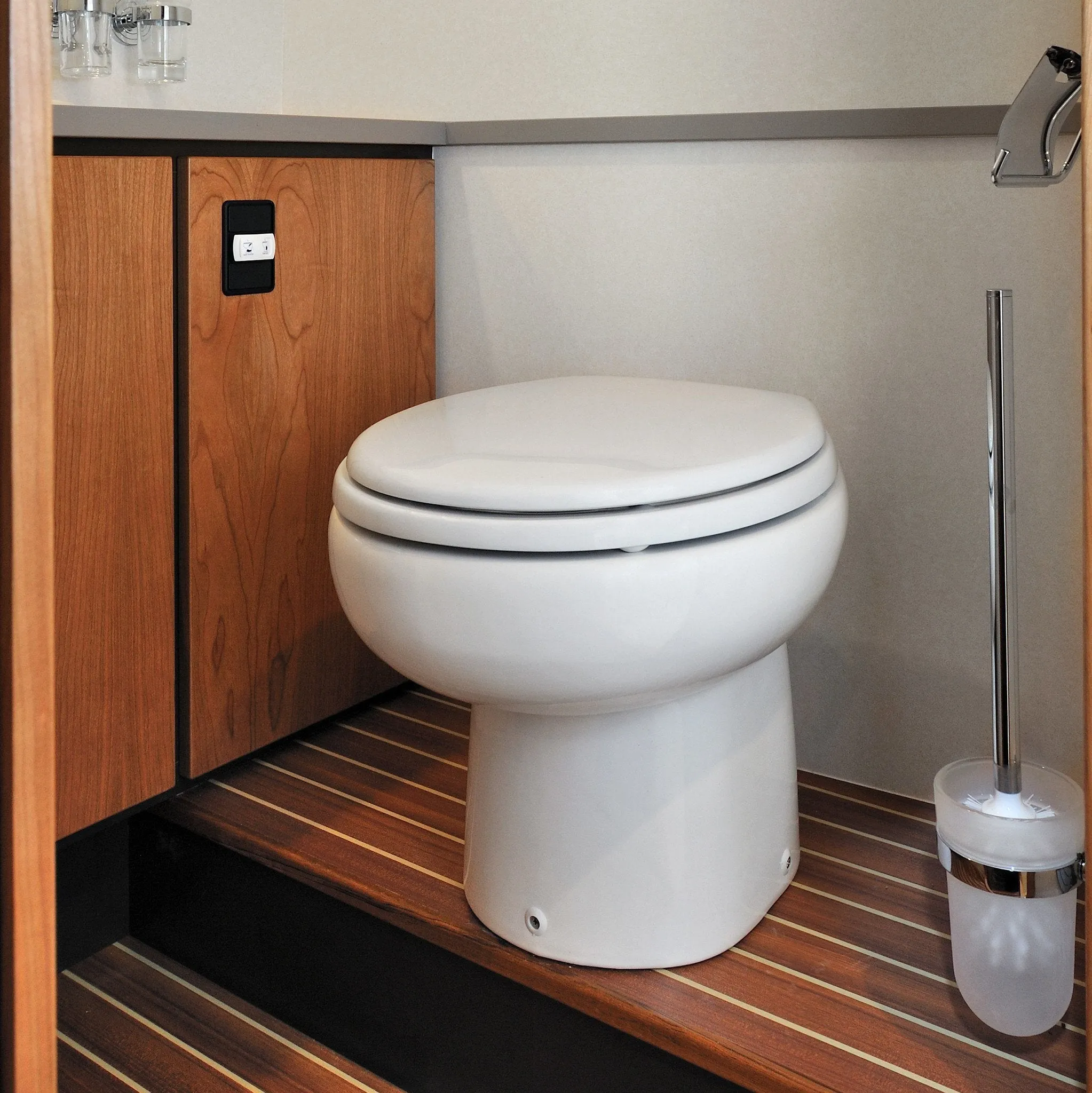 Marine Electric Toilet SN31