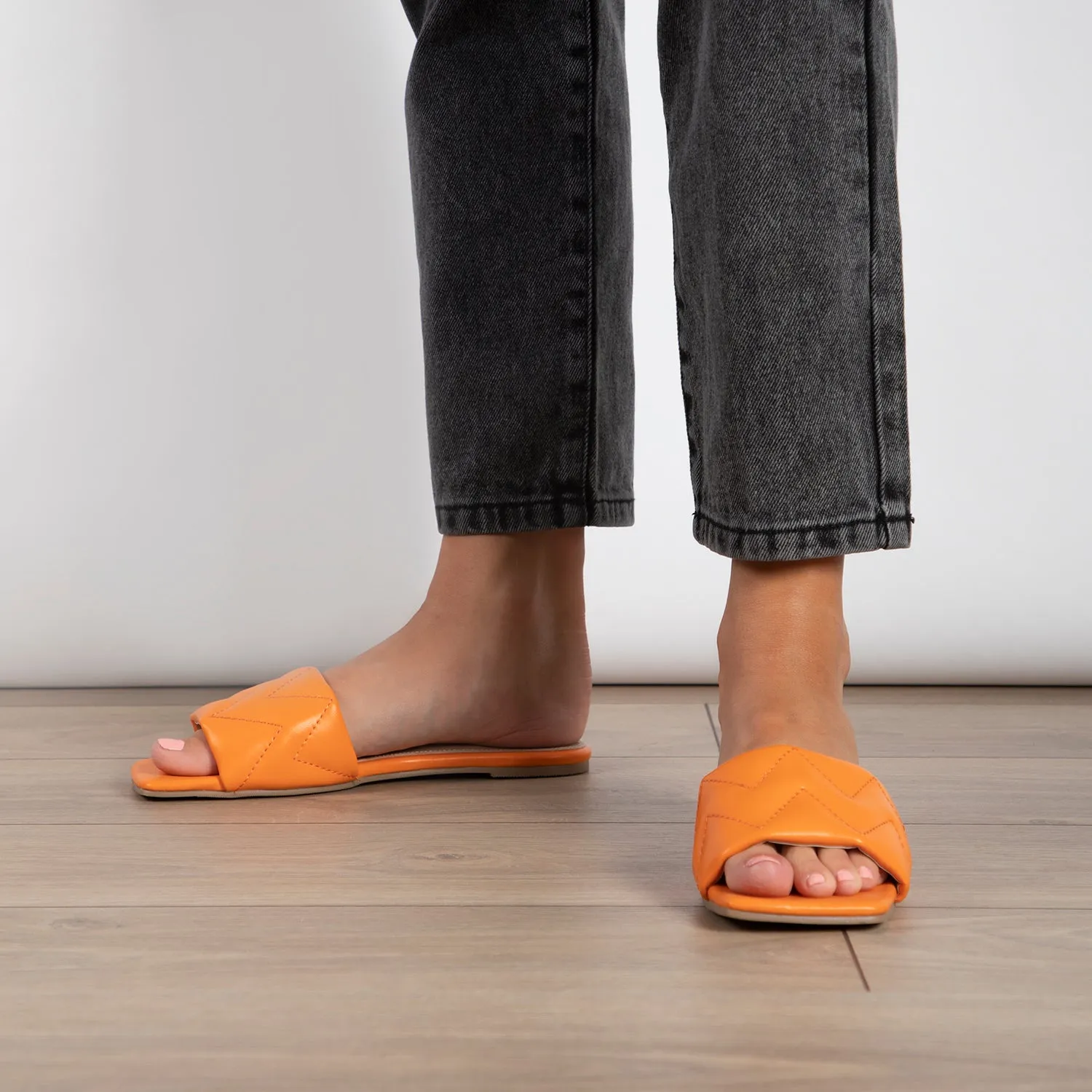 RAID Alden Flat Mule in Orange