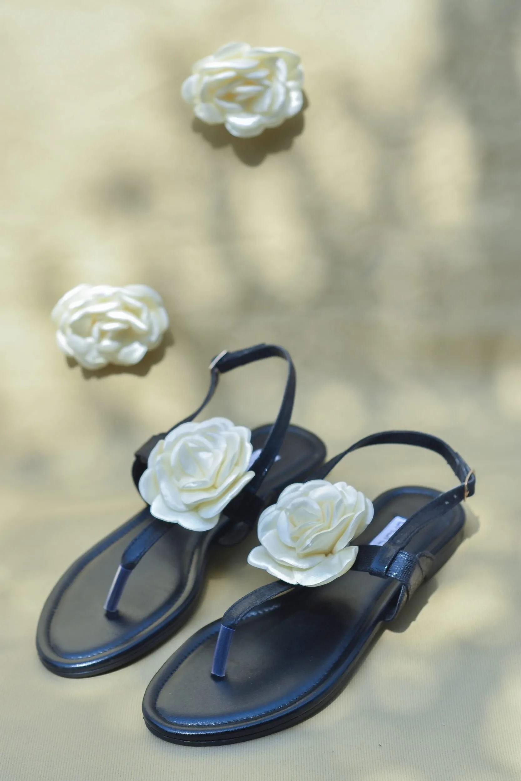 Sandal | White Rose